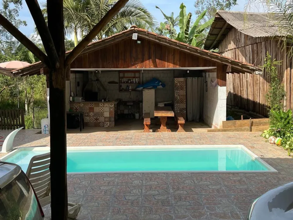 Chácara, 3 quartos, 2000 m² - Foto 1