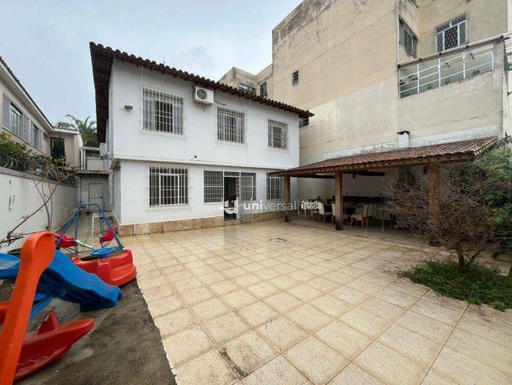 Casa, 5 quartos, 300 m² - Foto 1