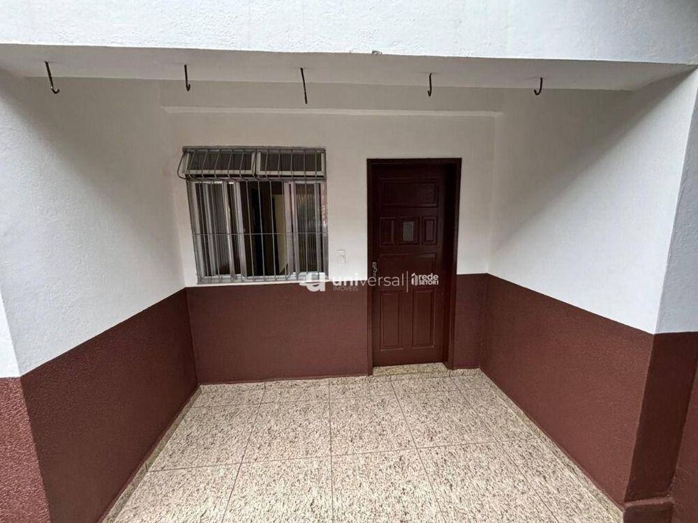 Casa de Condomínio para alugar com 3 quartos, 84m² - Foto 3