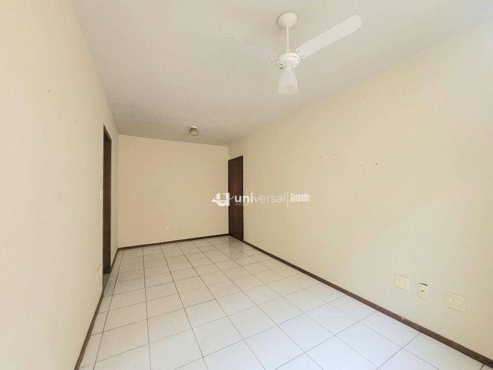 Apartamento à venda com 2 quartos, 77m² - Foto 4