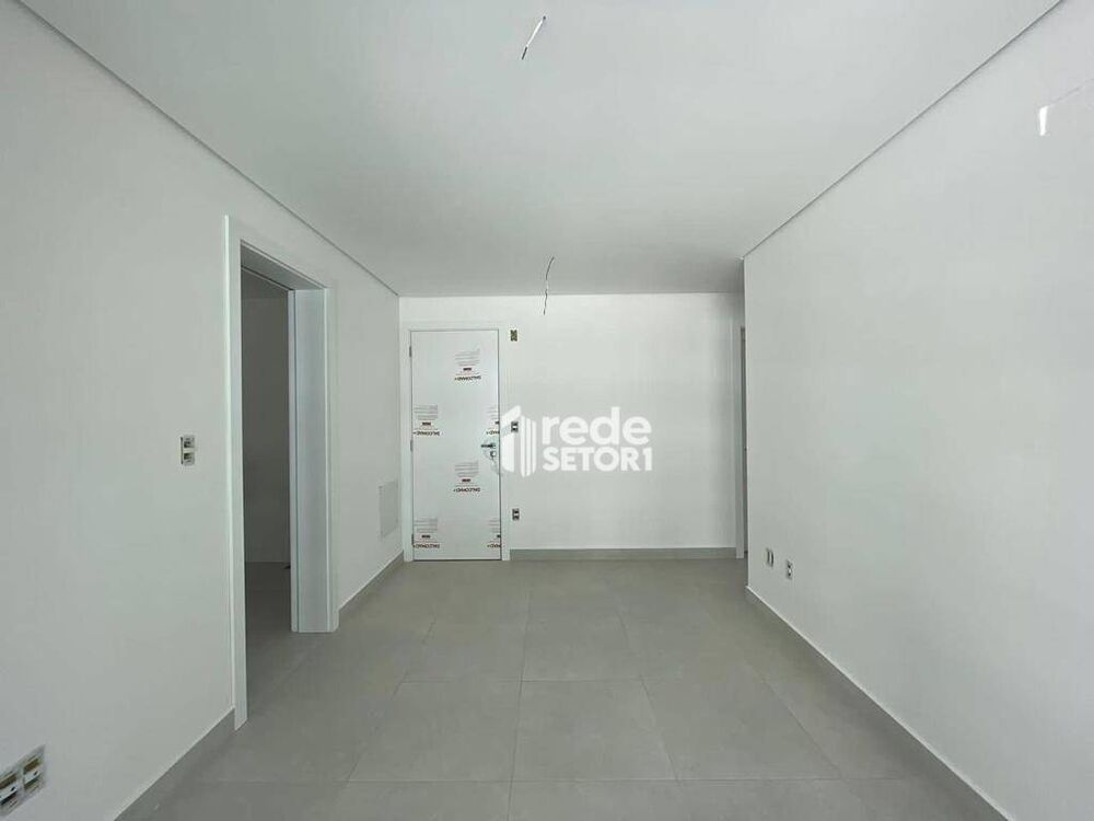Apartamento à venda com 2 quartos, 99m² - Foto 2