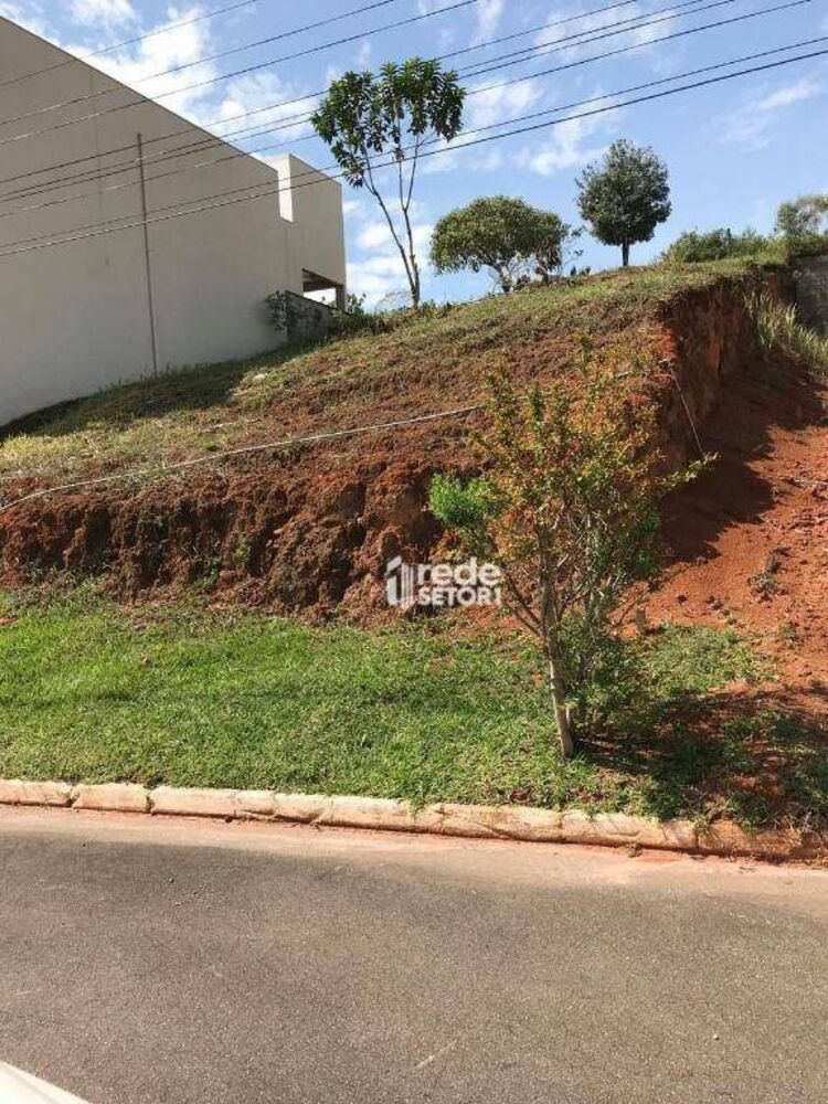 Loteamento e Condomínio, 504 m² - Foto 1