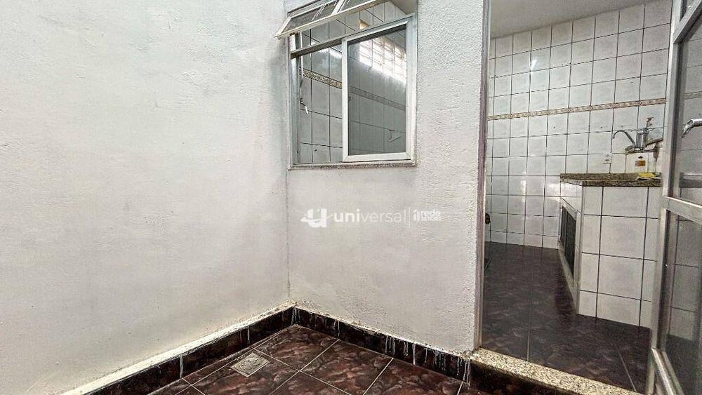 Casa à venda com 3 quartos, 168m² - Foto 7