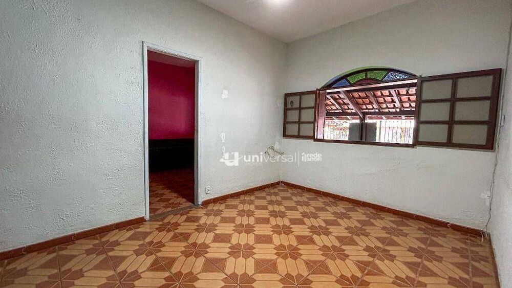 Casa à venda com 3 quartos, 168m² - Foto 4