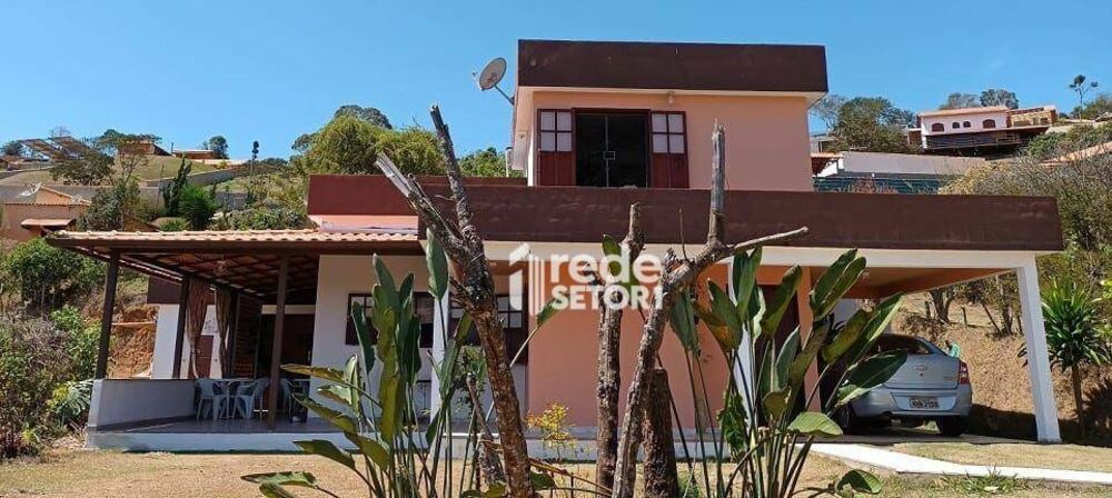 Chácara, 3 quartos, 1250 m² - Foto 1