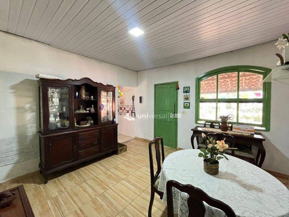 Casa, 3 quartos, 215 m² - Foto 3