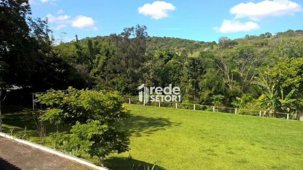Casa à venda com 3 quartos, 400m² - Foto 4
