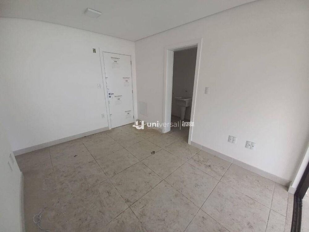 Apartamento para alugar com 2 quartos, 70m² - Foto 4