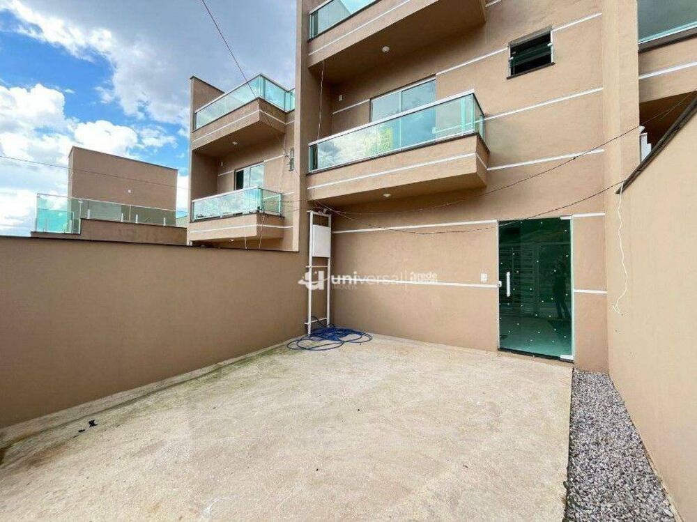 Casa, 2 quartos, 160 m² - Foto 2