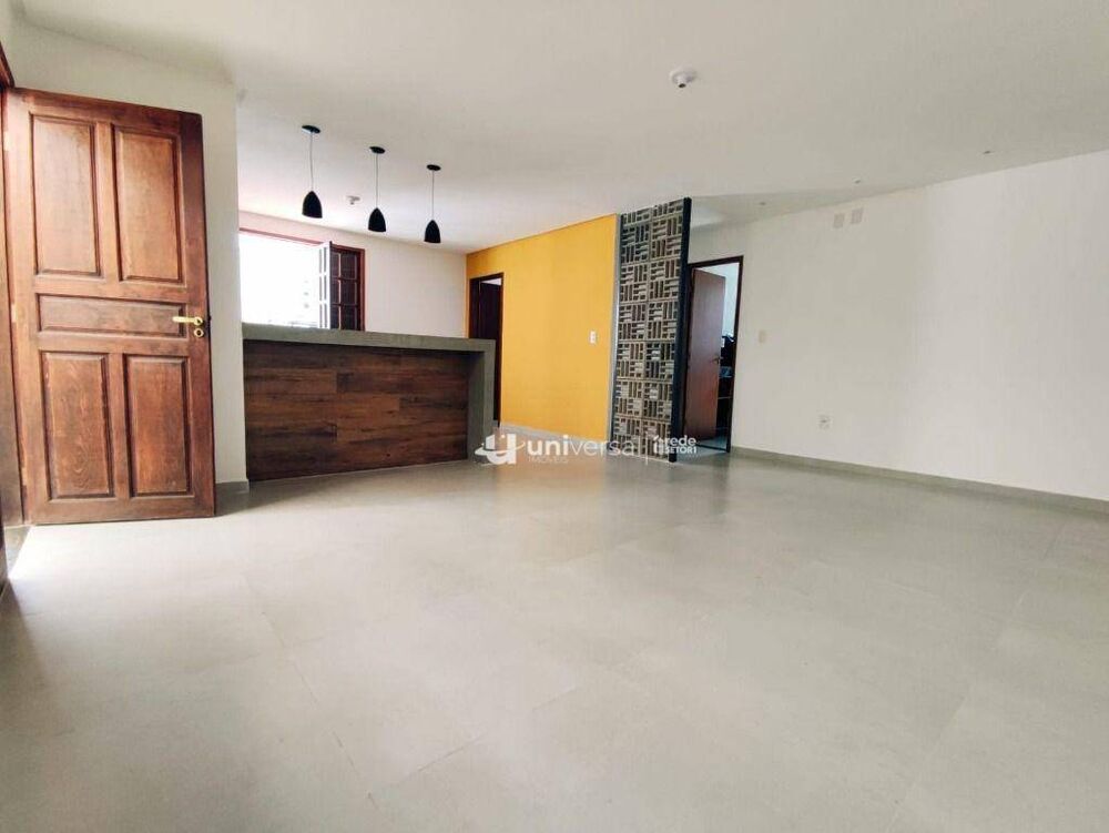 Casa, 3 quartos, 295 m² - Foto 2