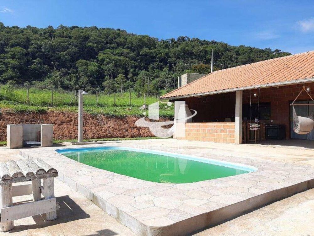 Casa para alugar com 3 quartos, 220m² - Foto 10
