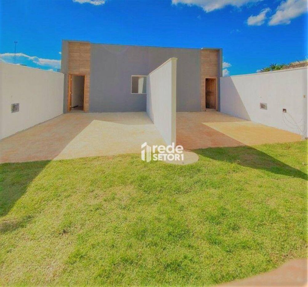Casa à venda com 3 quartos, 250m² - Foto 2