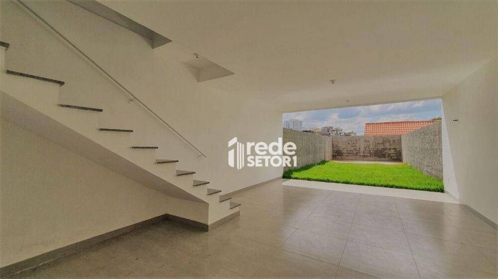 Casa à venda com 3 quartos, 250m² - Foto 6