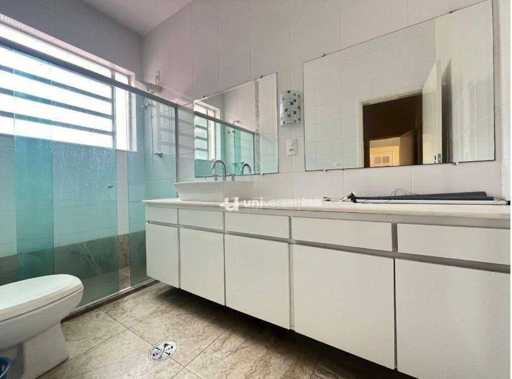 Casa para alugar com 3 quartos, 238m² - Foto 7