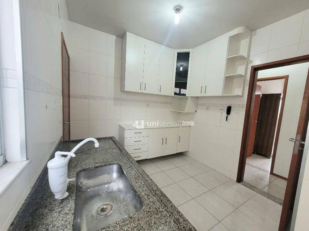Apartamento à venda com 3 quartos, 97m² - Foto 3