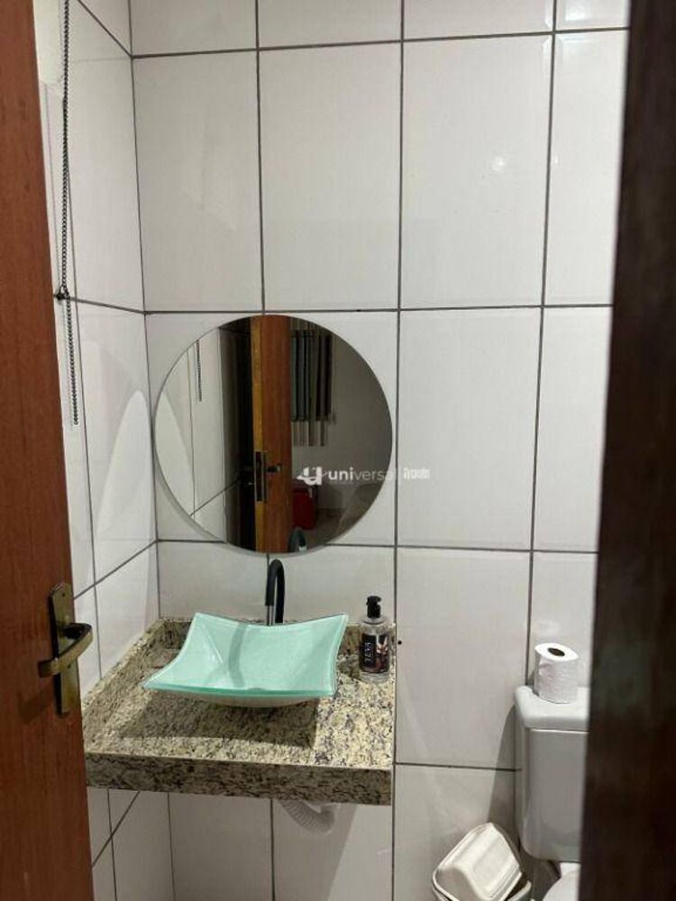 Casa à venda com 3 quartos, 220m² - Foto 11
