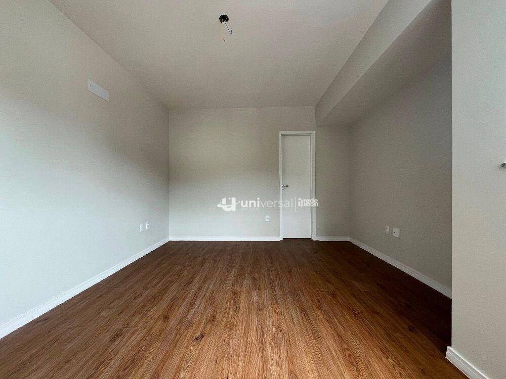 Apartamento à venda com 3 quartos, 94m² - Foto 7