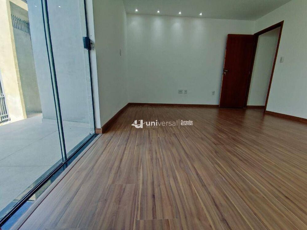 Casa, 3 quartos, 295 m² - Foto 4