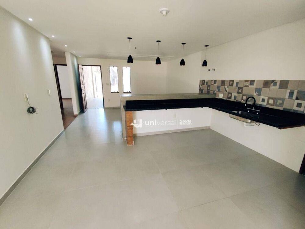Casa, 3 quartos, 295 m² - Foto 2