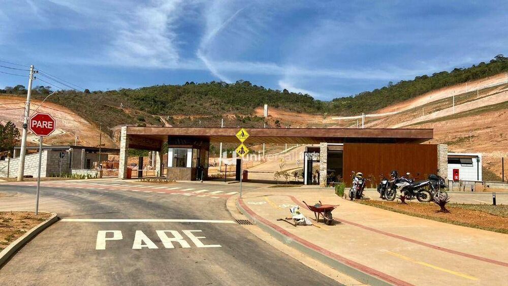 Loteamento e Condomínio, 300 m² - Foto 1