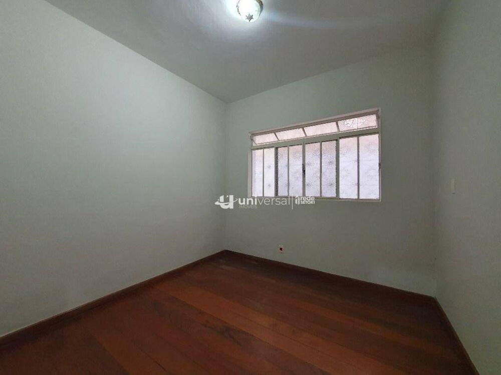 Casa de Condomínio para alugar com 4 quartos, 170m² - Foto 3