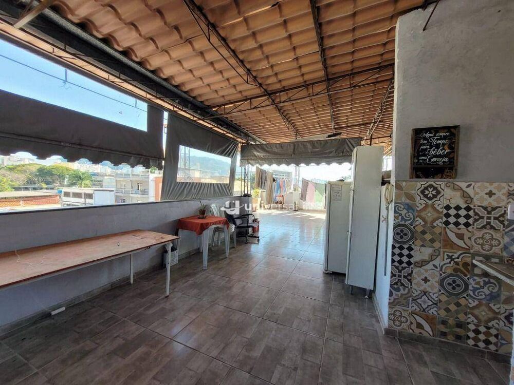 Cobertura à venda com 3 quartos, 140m² - Foto 1