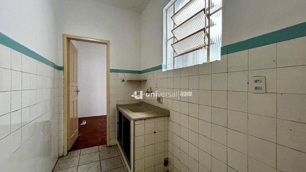 Apartamento à venda com 2 quartos, 70m² - Foto 4