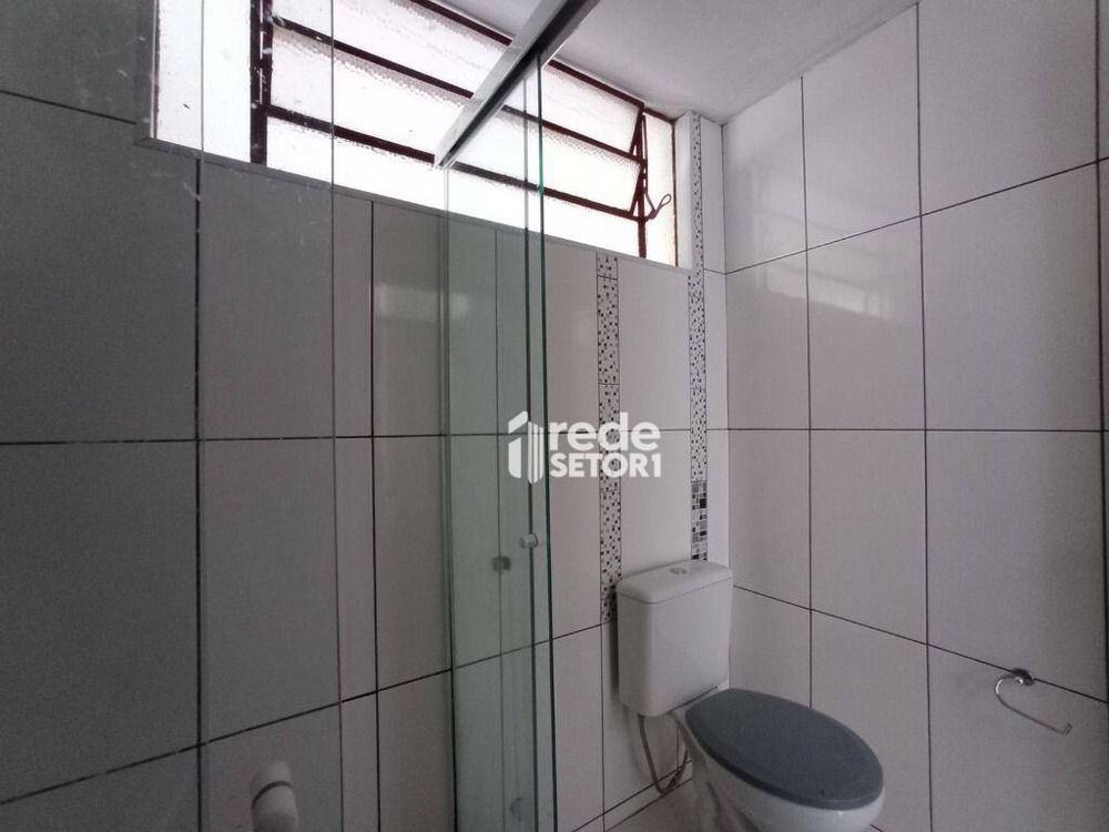 Casa à venda com 3 quartos, 75m² - Foto 3