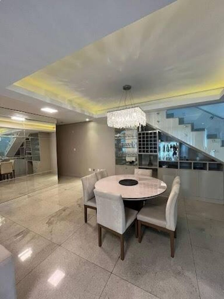 Cobertura à venda com 4 quartos, 340m² - Foto 2