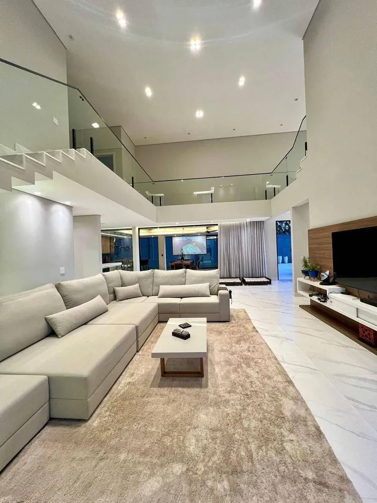 Casa, 7 quartos, 700 m² - Foto 1