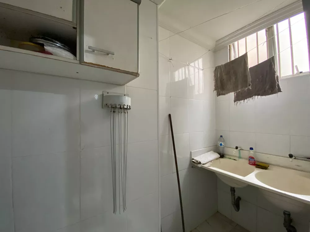 Apartamento à venda com 2 quartos, 52m² - Foto 2