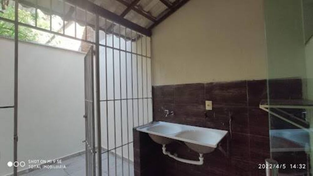 Casa à venda com 3 quartos - Foto 3