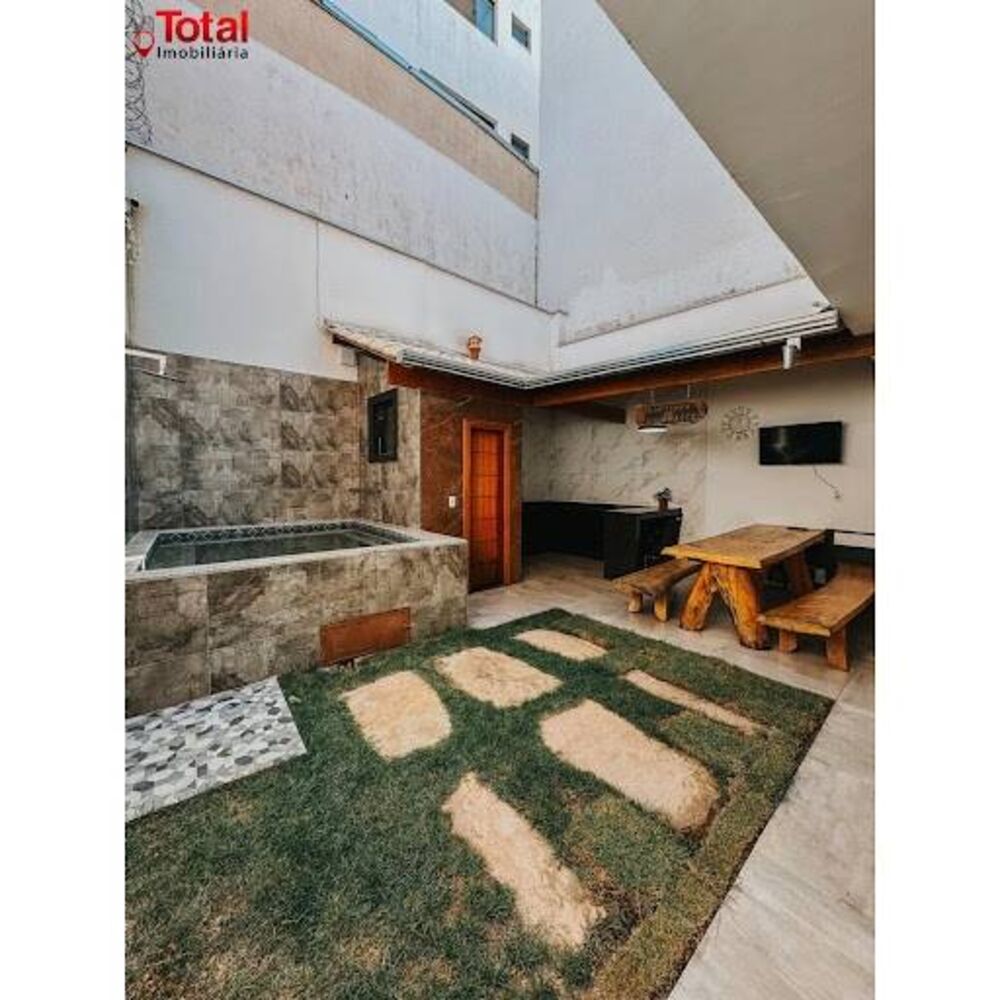 Casa, 3 quartos, 212 m² - Foto 4