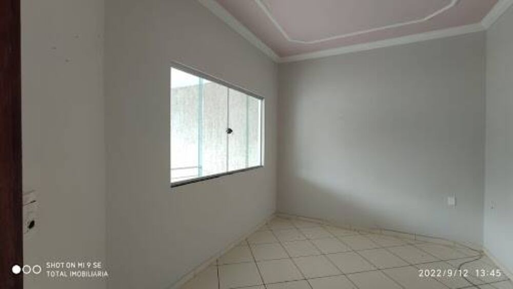 Casa à venda com 5 quartos, 238m² - Foto 4