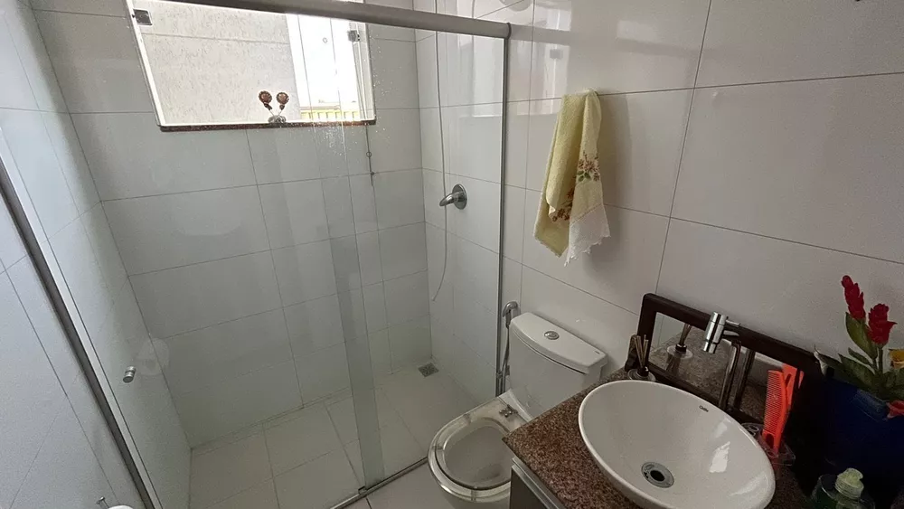 Apartamento à venda com 3 quartos, 90m² - Foto 2