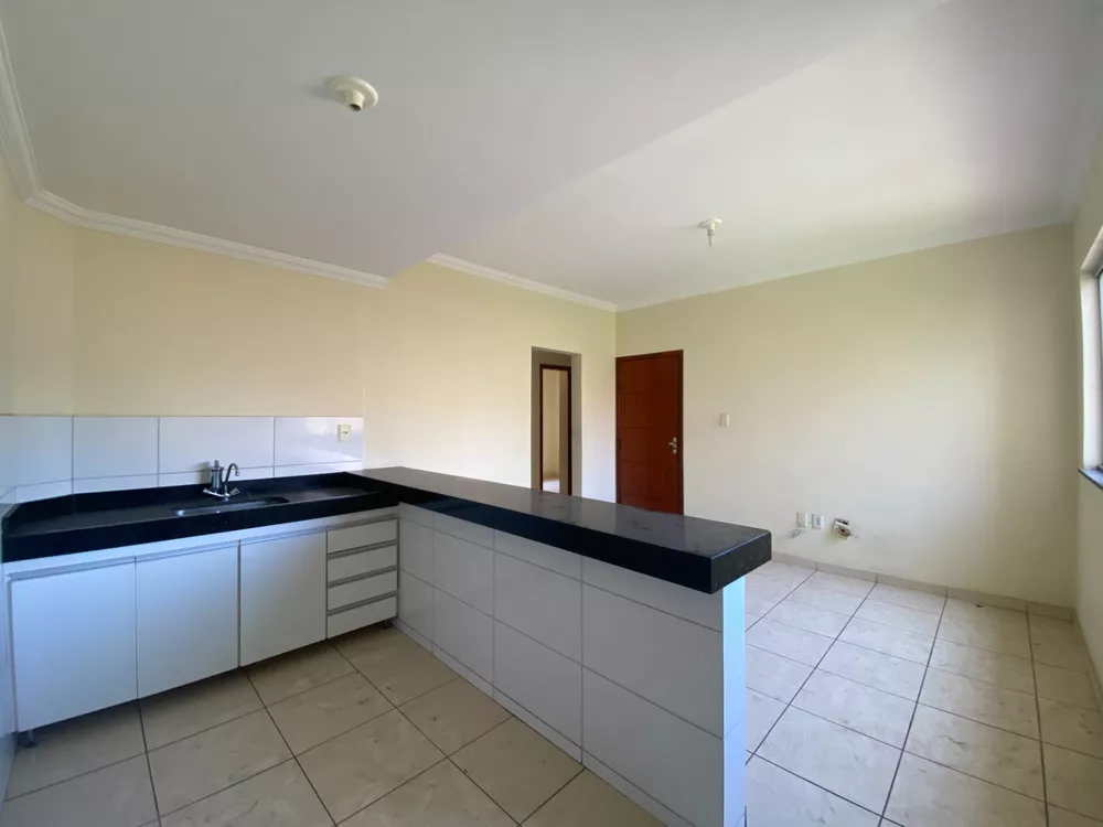 Apartamento à venda com 2 quartos, 60m² - Foto 3