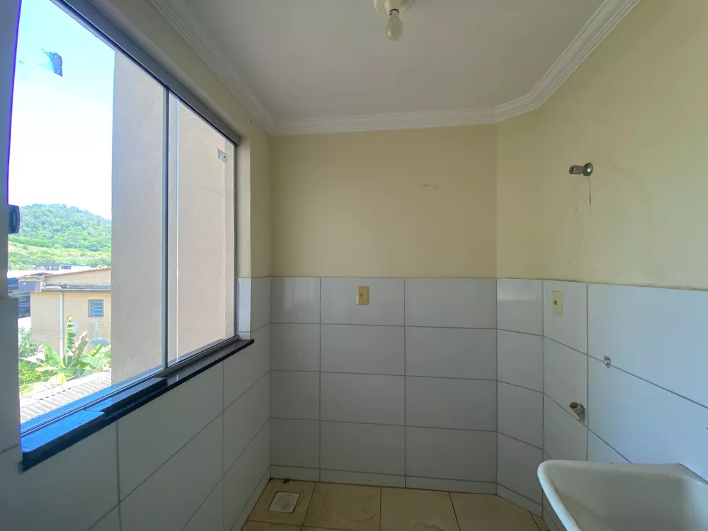 Apartamento à venda com 2 quartos, 60m² - Foto 4