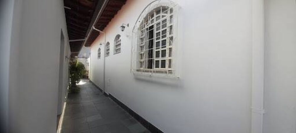 Casa, 5 quartos, 249 m² - Foto 2