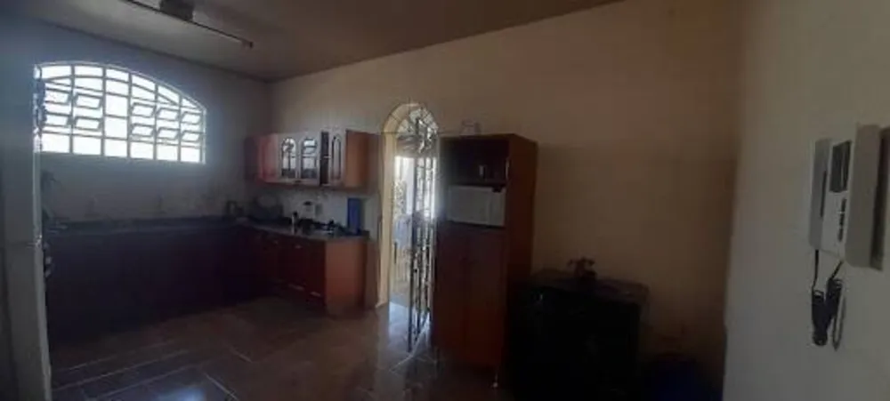 Casa, 5 quartos, 249 m² - Foto 3