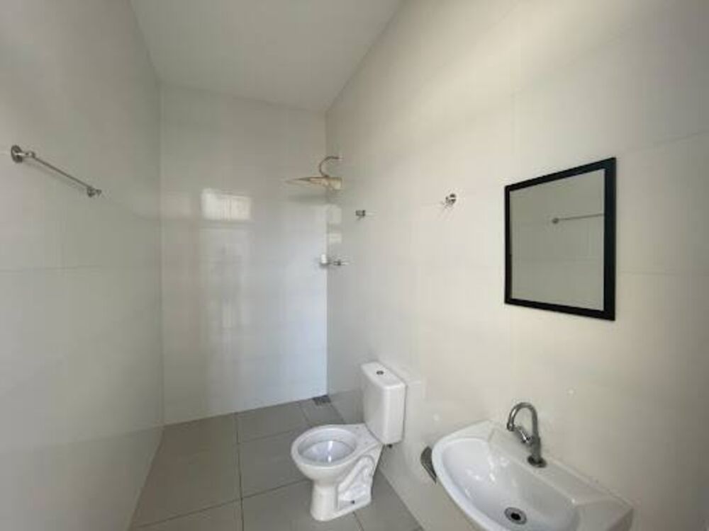 Casa à venda com 3 quartos, 135m² - Foto 2