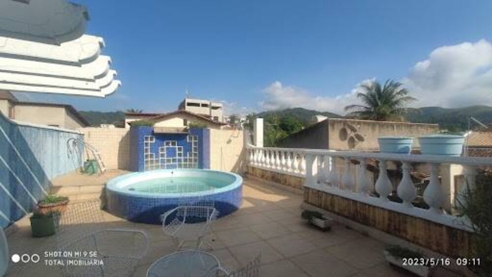 Casa à venda com 4 quartos, 360m² - Foto 4