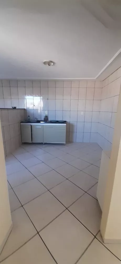 Apartamento à venda com 3 quartos, 96m² - Foto 3