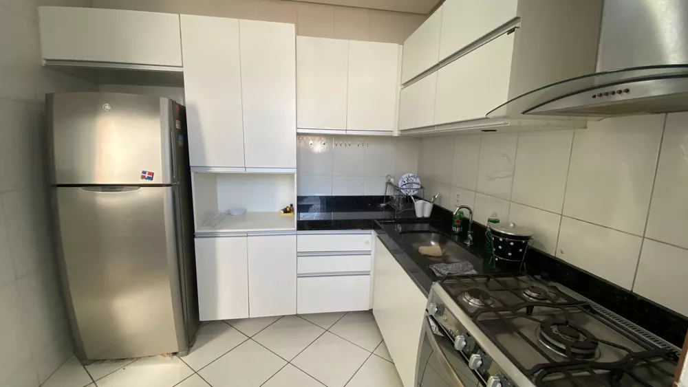 Apartamento à venda com 3 quartos - Foto 4