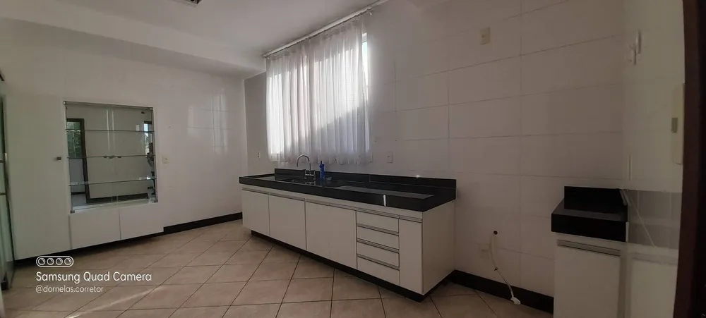 Casa, 3 quartos, 250 m² - Foto 11