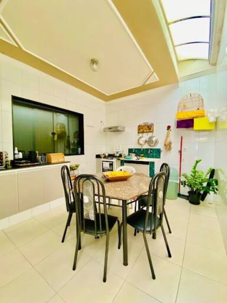 Casa, 3 quartos, 216 m² - Foto 10