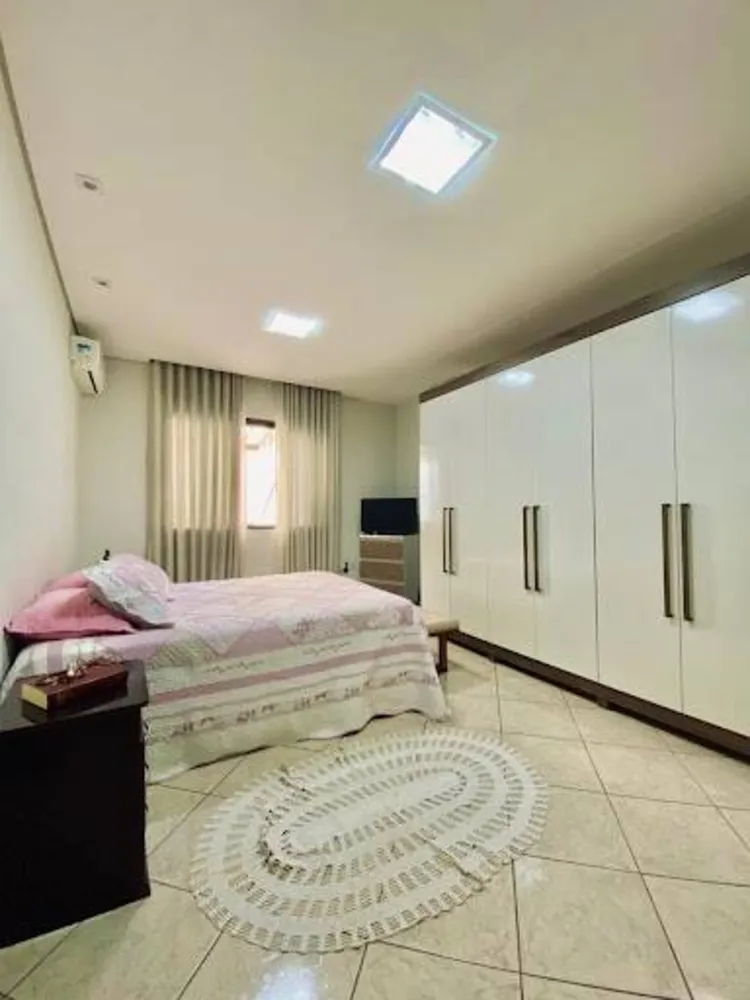 Casa, 3 quartos, 216 m² - Foto 8