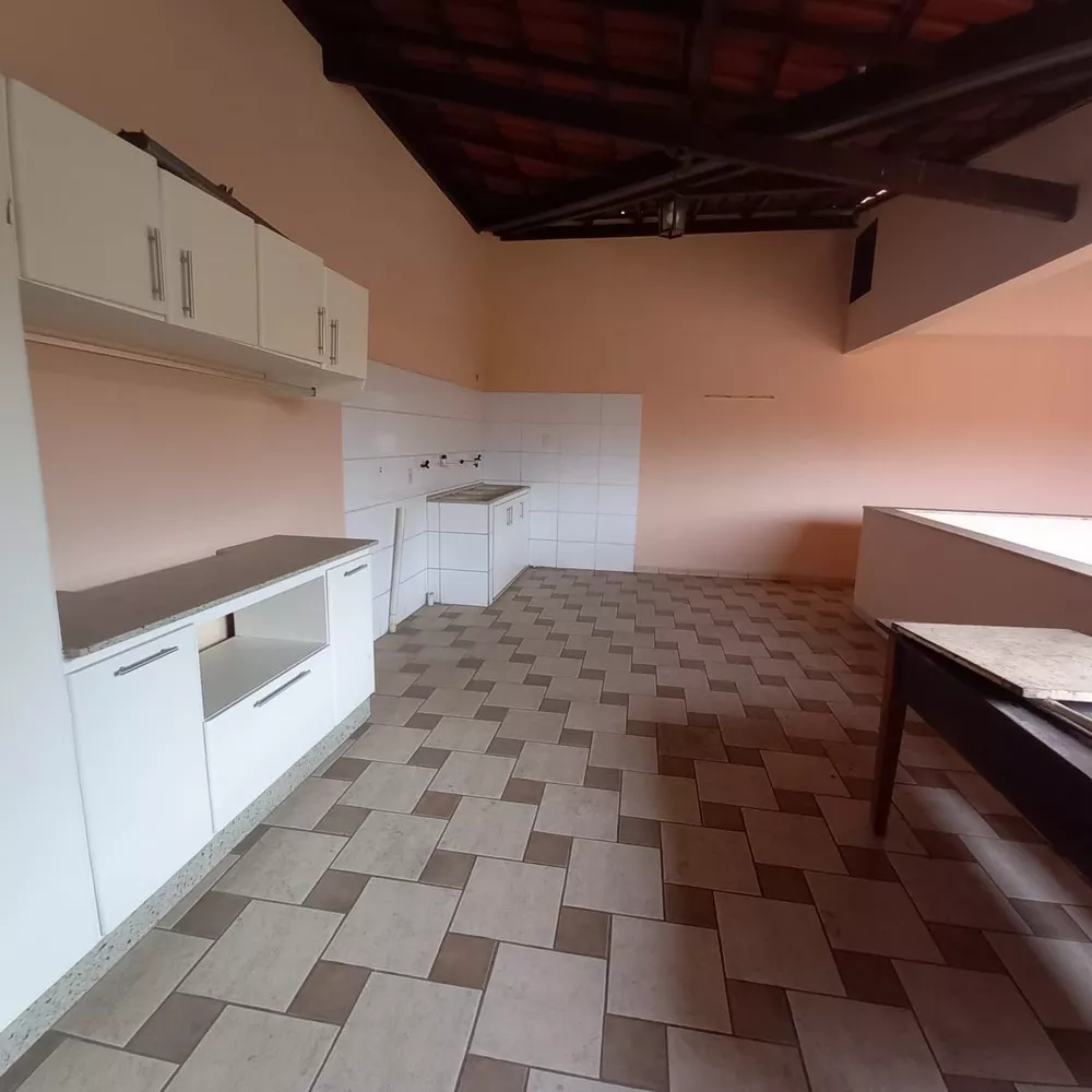 Casa à venda com 4 quartos, 280m² - Foto 11