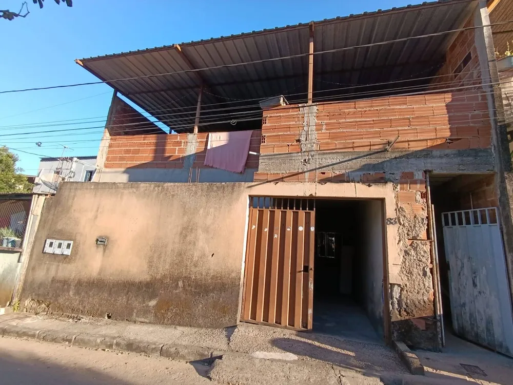 Casa, 4 quartos, 254 m² - Foto 1