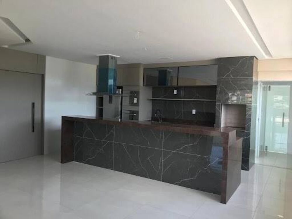 Cobertura, 3 quartos, 220 m² - Foto 2