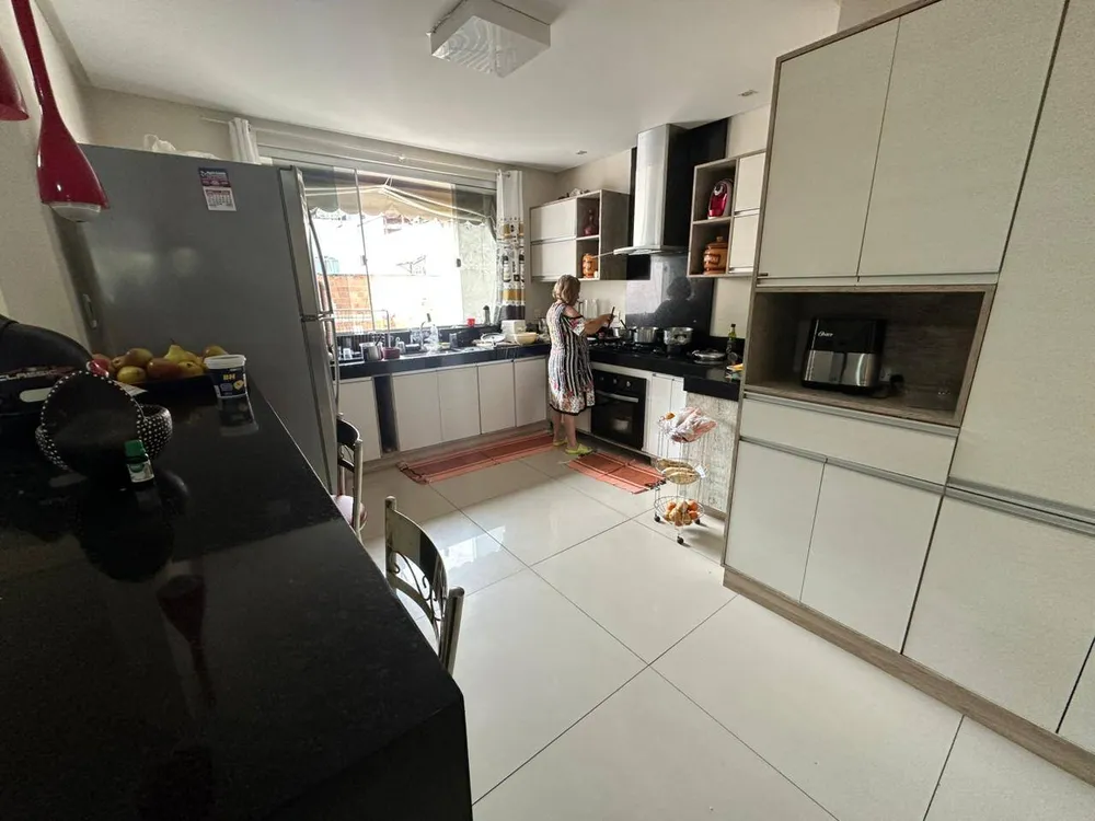 Casa, 3 quartos, 302 m² - Foto 4